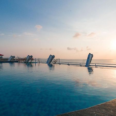 Kutabex Beachfront Hotel Kuta Lombok Exteriér fotografie