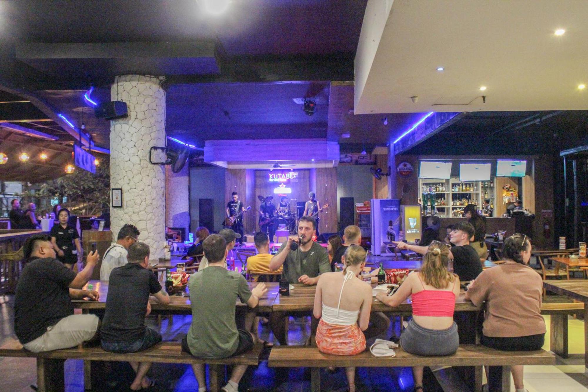 Kutabex Beachfront Hotel Kuta Lombok Exteriér fotografie